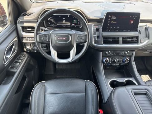 Used 2022 GMC Yukon SLT w/ SLT Premium Package AWD/4WD image 5