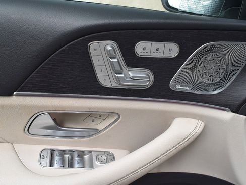 Used 2020 Mercedes-Benz GLS 450 4MATIC image 18