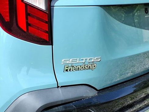Used 2025 Kia Seltos S AWD/4WD image 26