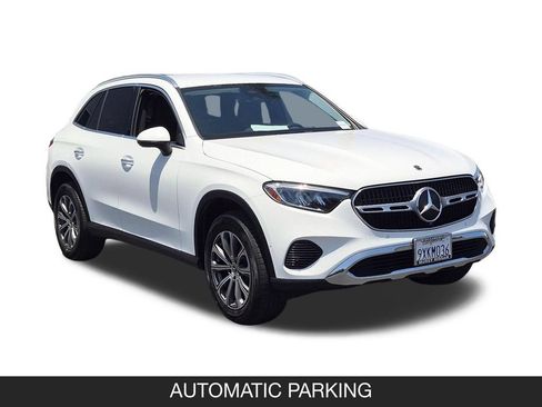Used 2024 Mercedes-Benz GLC 300 4MATIC image 2