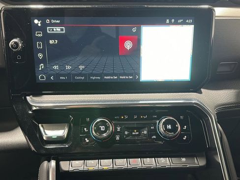 Used 2023 GMC Sierra 1500 Denali w/ Technology Package image 13