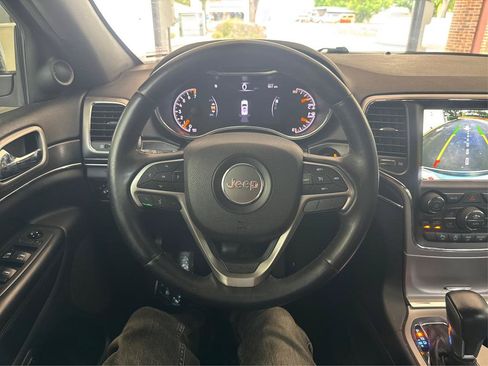 Used 2018 Jeep Grand Cherokee Limited RWD image 15