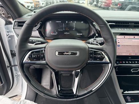 New 2026 Jeep Grand Cherokee L Summit image 10