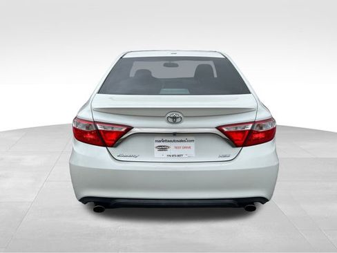 Used 2017 Toyota Camry XSE image 4