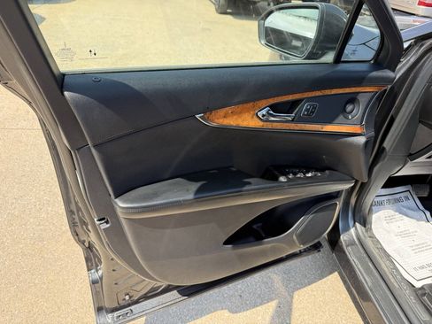 Used 2020 Lincoln Nautilus Reserve FWD image 8