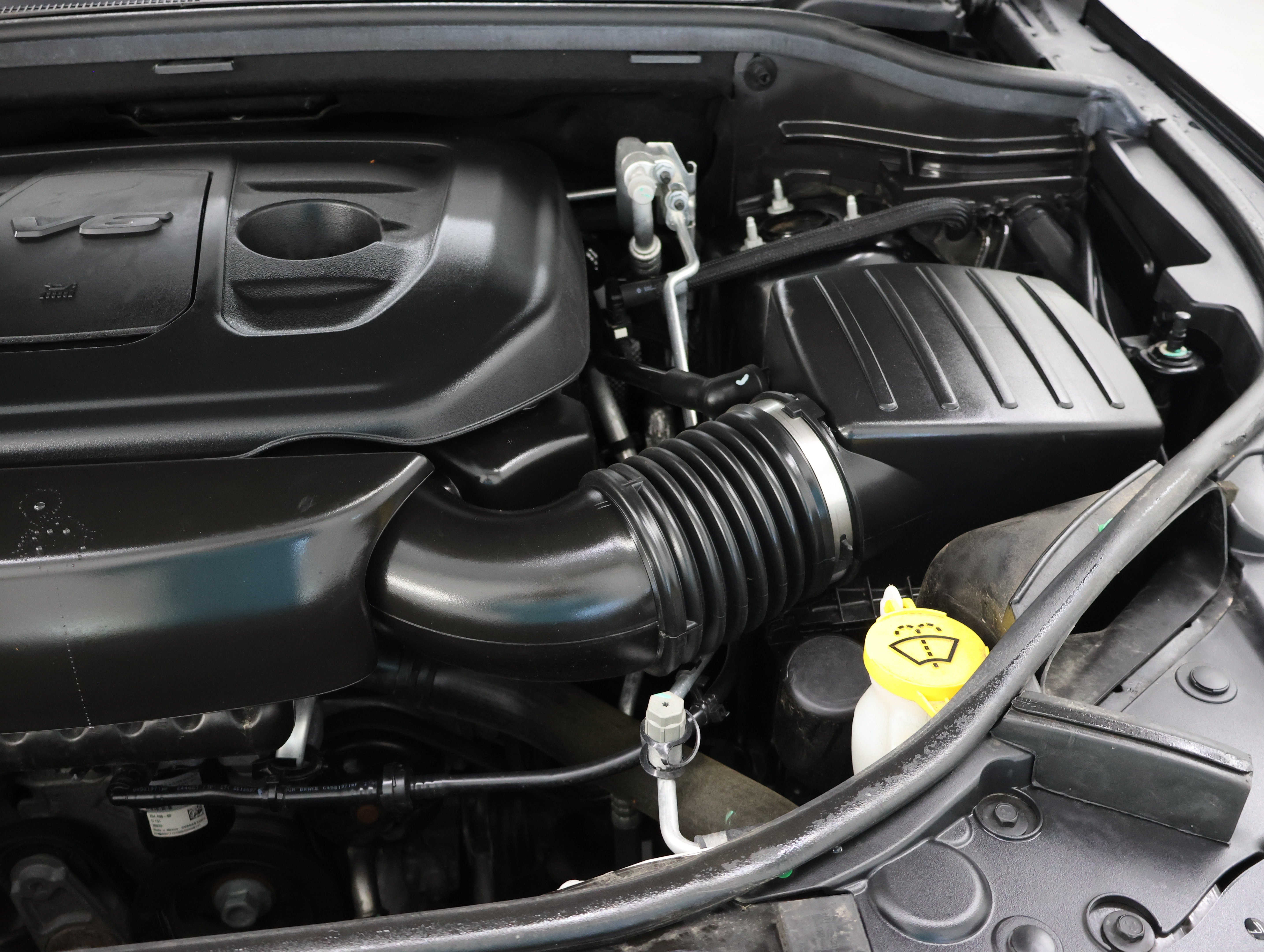 Used 2021 Jeep Grand Cherokee Laredo AWD/4WD image 17