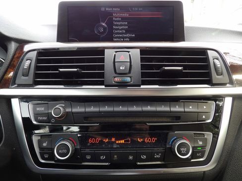 Used 2015 BMW 428i xDrive Convertible AWD/4WD image 21
