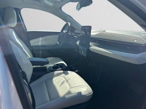Used 2025 Ford Mustang Mach-E Premium AWD/4WD image 23