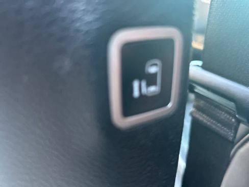 Used 2020 Chrysler Pacifica Limited w/ Advanced Safetytec Group image 42