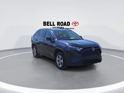 Used 2025 Toyota RAV4 XLE AWD/4WD image 2