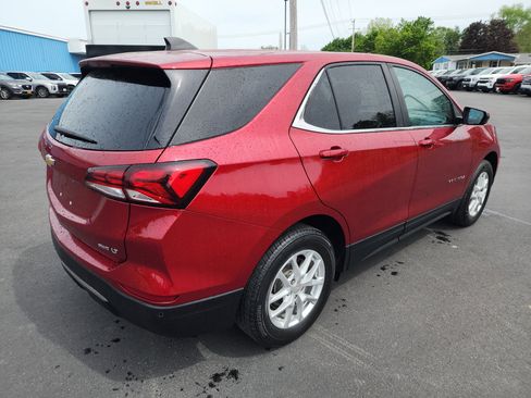 Used 2023 Chevrolet Equinox LT AWD/4WD image 8