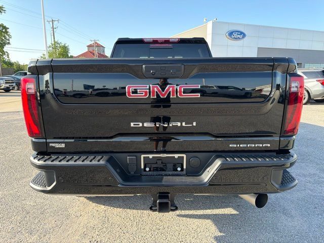 Used 2026 GMC Sierra 2500 Denali w/ Technology Package AWD/4WD image 7