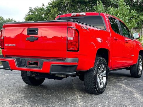 Used 2015 Chevrolet Colorado Z71 AWD/4WD image 12