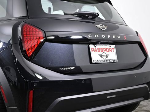 Used 2025 MINI Cooper S image 8