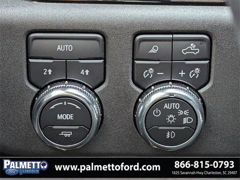 Used 2023 GMC Sierra 1500 SLT image 26