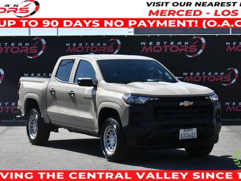 Used 2023 Chevrolet Colorado W/T RWD image 1