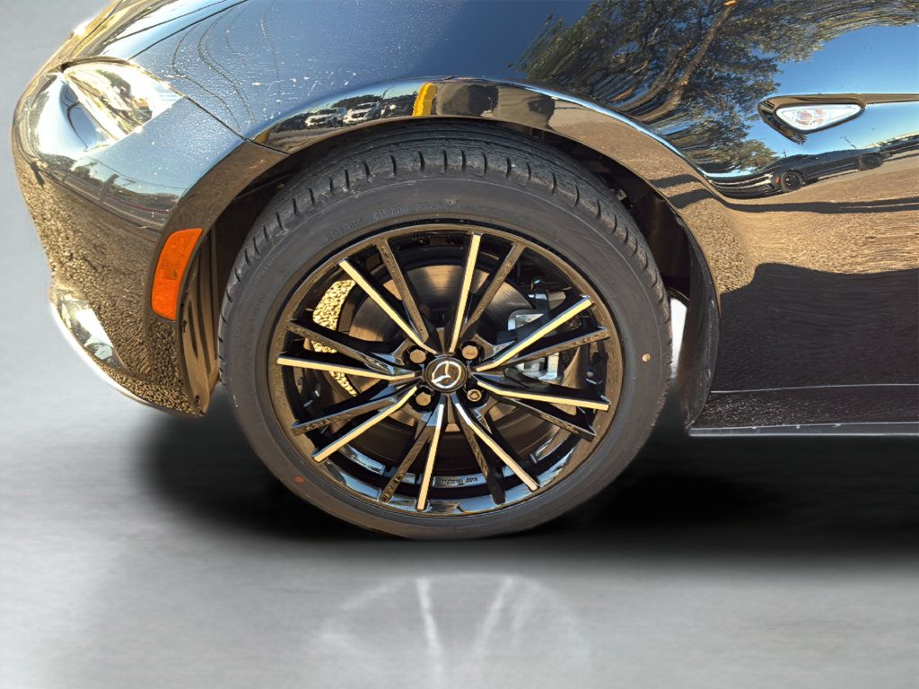 Used 2025 MAZDA MX-5 Miata RF Grand Touring RWD image 28