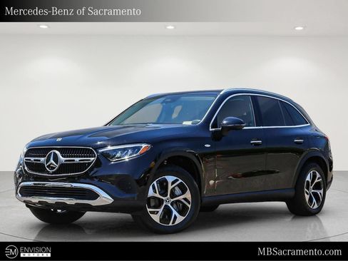 Used 2025 Mercedes-Benz GLC 350e 4MATIC image 1