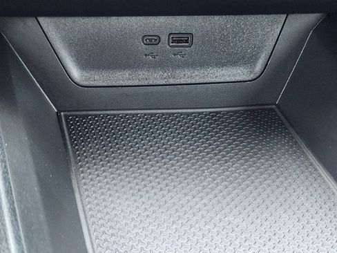 Used 2026 Chevrolet Equinox LT w/ Safety and Technology Package image 16