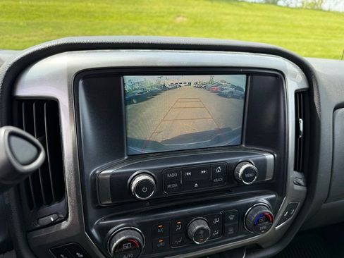 Used 2018 Chevrolet Silverado 1500 LT w/ All Star Edition AWD/4WD image 8