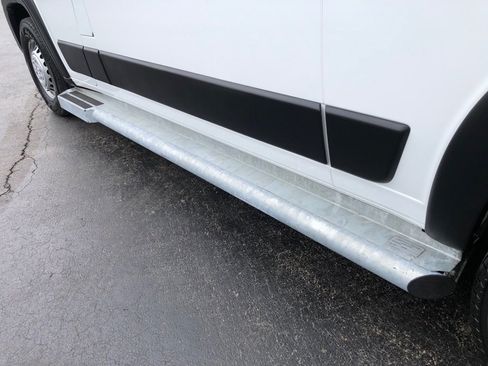 Used 2025 RAM ProMaster 2500 w/ U-Haul Equipment Group FWD image 14