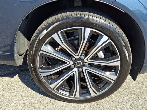 Used 2023 Volvo XC60 B5 Ultimate w/ Climate Package AWD/4WD image 9