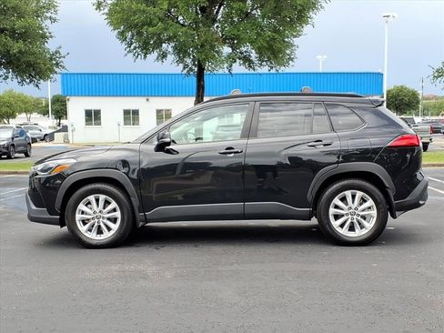 Used 2024 Toyota Corolla Cross LE FWD image 8