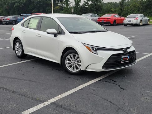 New 2026 Toyota Corolla LE FWD image 33
