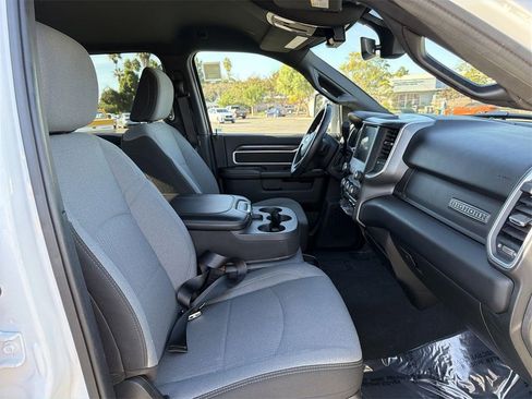 Used 2024 RAM 2500 Big Horn image 30