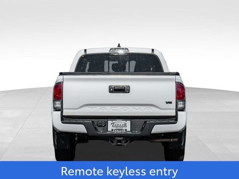Used 2023 Toyota Tacoma TRD Sport AWD/4WD image 6