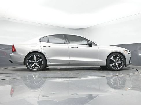 Used 2024 Volvo S60 B5 Plus AWD/4WD image 40