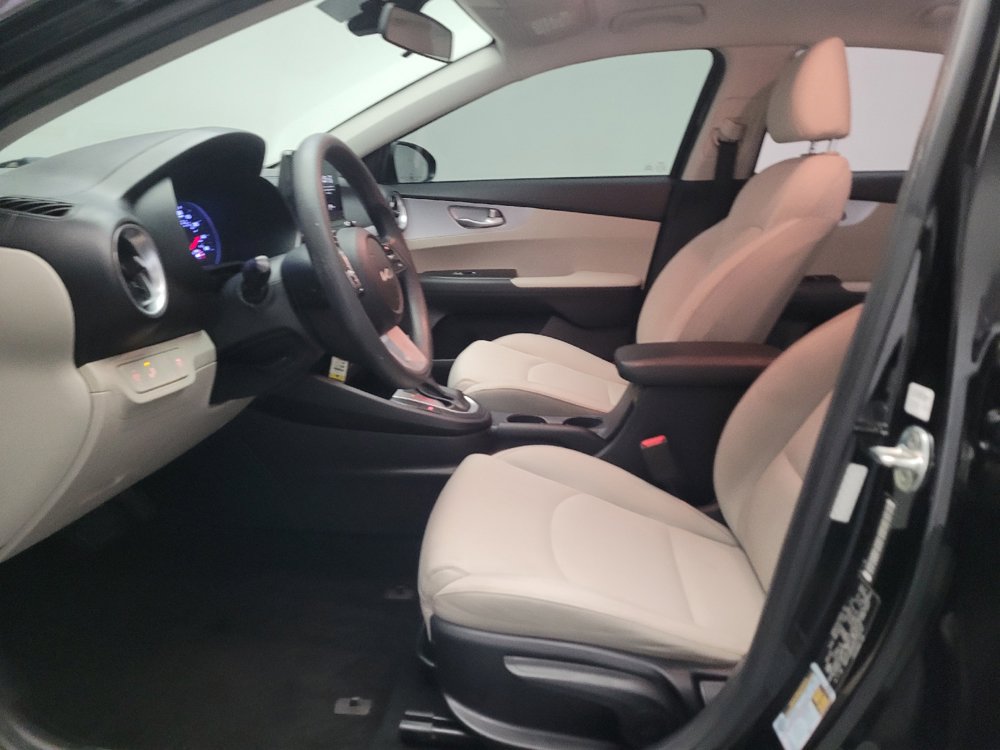 Used 2023 Kia Forte LXS w/ LXS Technology Package FWD image 17
