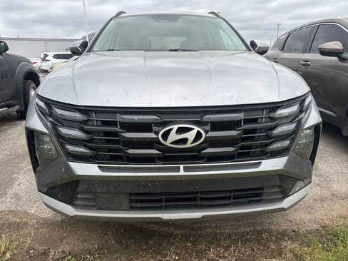 Used 2025 Hyundai Tucson SEL image 2