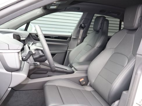New 2026 Porsche Macan 4 Electric AWD/4WD image 5