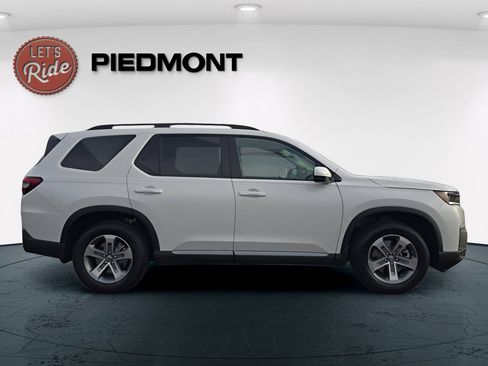 New 2026 Honda Pilot EX-L image 3