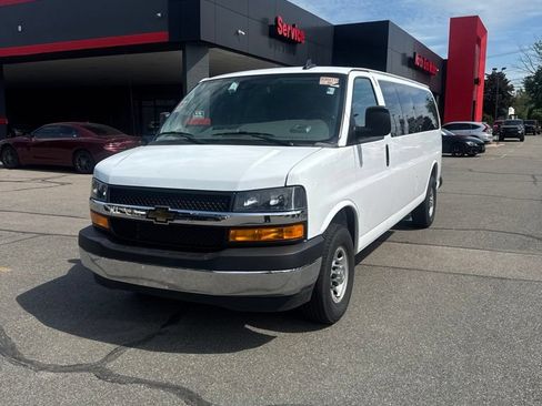 Used 2025 Chevrolet Express 3500 LT w/ LT Preferred Equipment Group RWD image 1