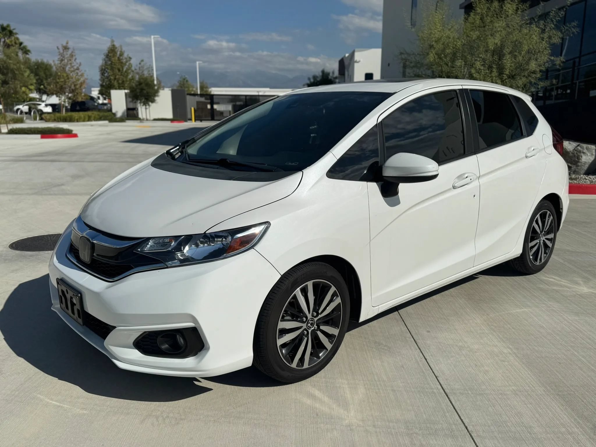 Used 2020 Honda Fit EX image 1