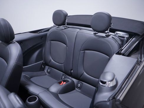 Used 2022 MINI Cooper Convertible image 12