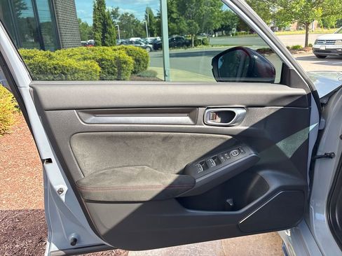 Used 2025 Honda Civic Type R image 21