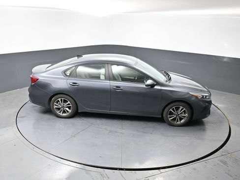 Used 2022 Kia Forte LXS w/ LXS Technology Package FWD image 14