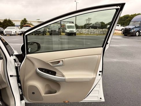 Used 2010 Toyota Prius One FWD image 19