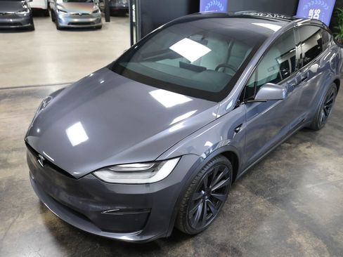 Used 2022 Tesla Model X Plaid AWD/4WD image 17