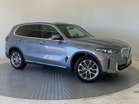 New 2026 BMW X5 xDrive40i w/ Premium Package image 6