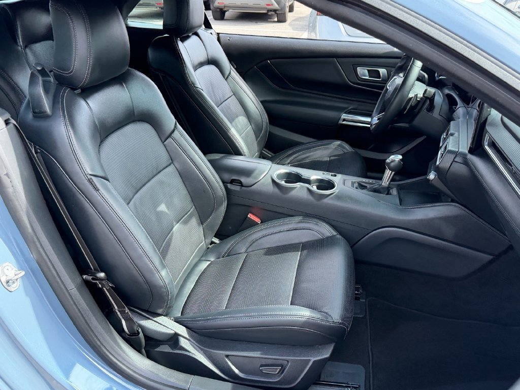 Used 2025 Ford Mustang GT Premium RWD image 16