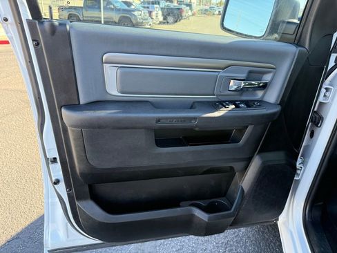 Used 2024 RAM 1500 Classic SLT image 18