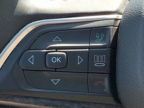 Certified 2023 Jeep Grand Cherokee L Limited w/ Luxury Tech Group II AWD/4WD image 22