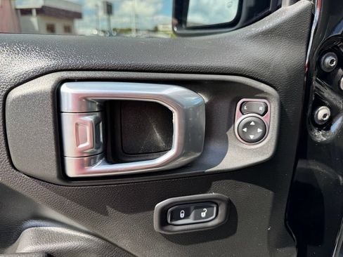 Used 2022 Jeep Wrangler Unlimited Sport AWD/4WD image 13