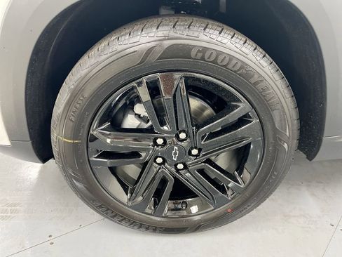 Used 2025 Chevrolet Trax ACTIV w/ Driver Confidence Package FWD image 25