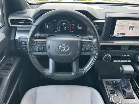 Used 2026 Toyota Tacoma SR5 AWD/4WD image 15