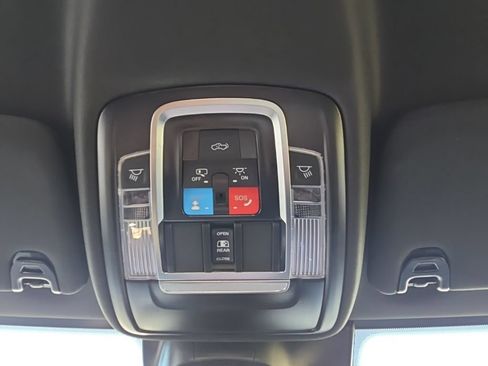 Used 2026 RAM 2500 Laramie AWD/4WD image 30
